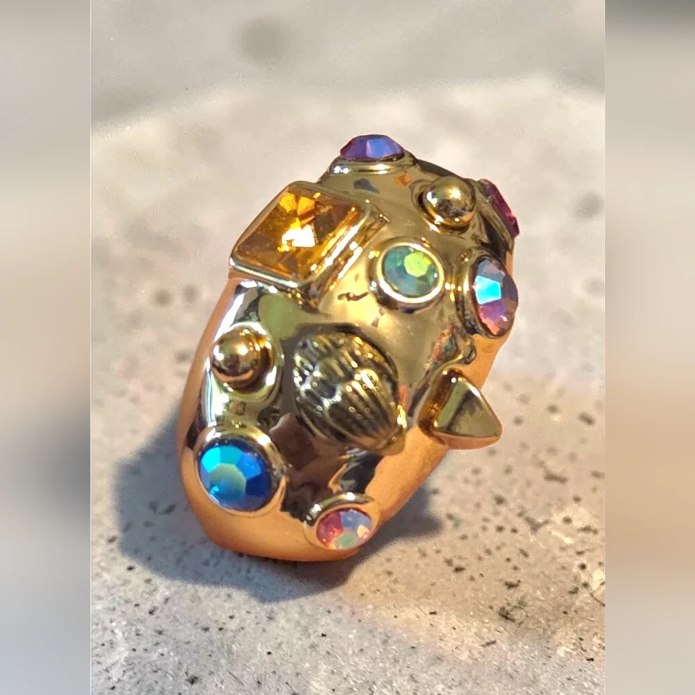 Kurt Geiger Mixed Crystal Cocktail Ring In Velvet Ring Box, NWT - Picture 5 of 6